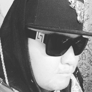 Meet your Posher, Bruce